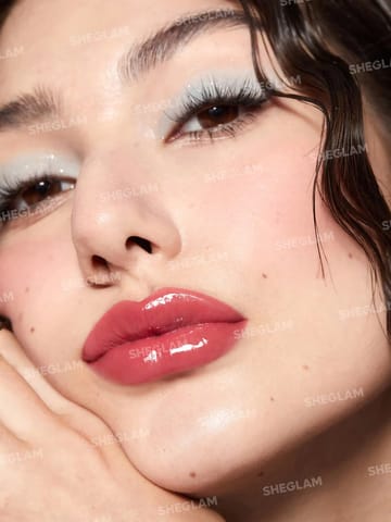 ESSENCE Extreme Shine Volume Lipgloss 01