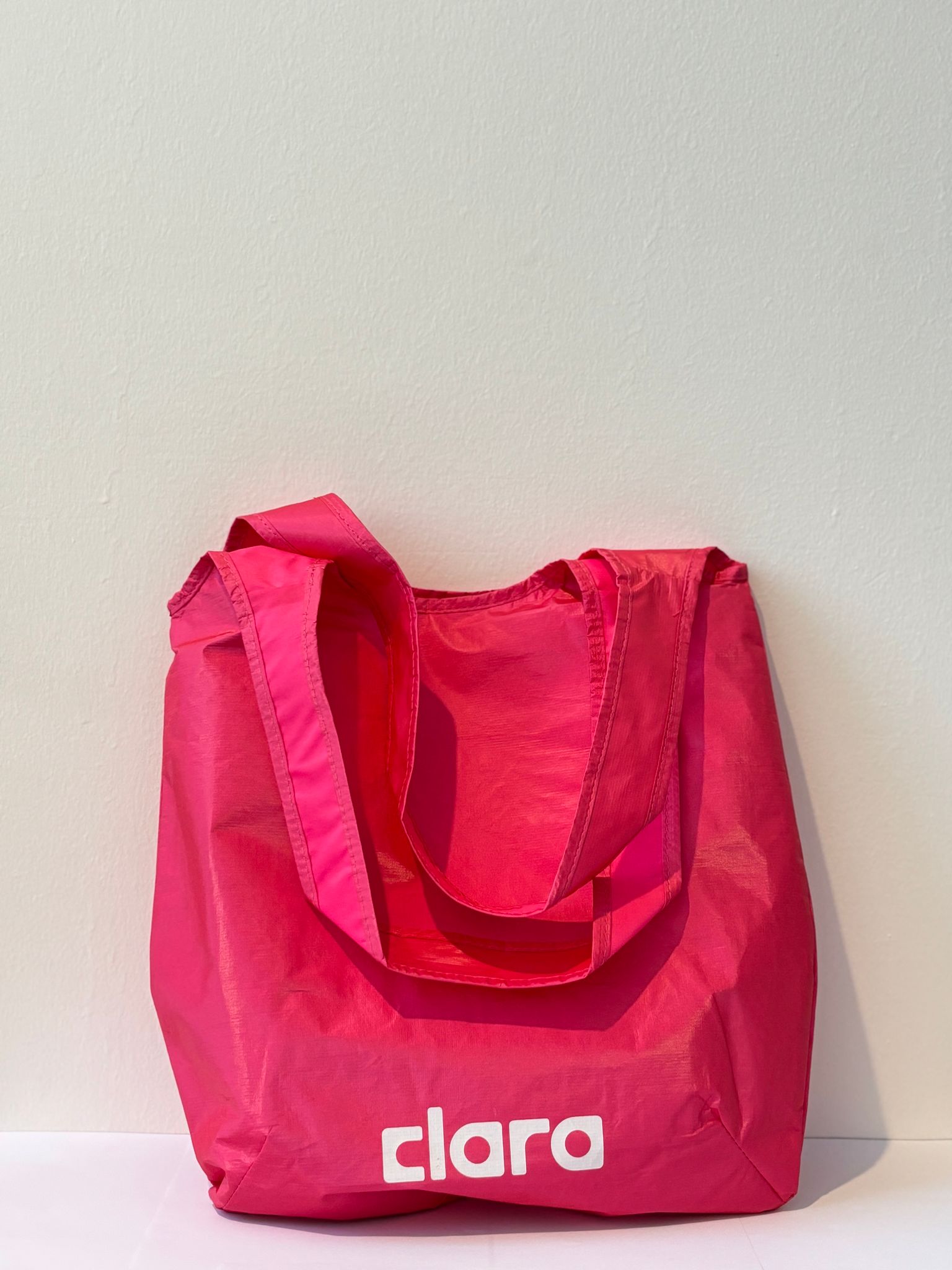 كلارا حقيبة الصيف